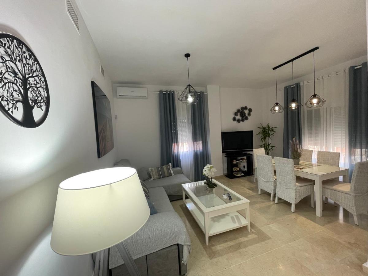 סביליה Villa Triana מראה חיצוני תמונה