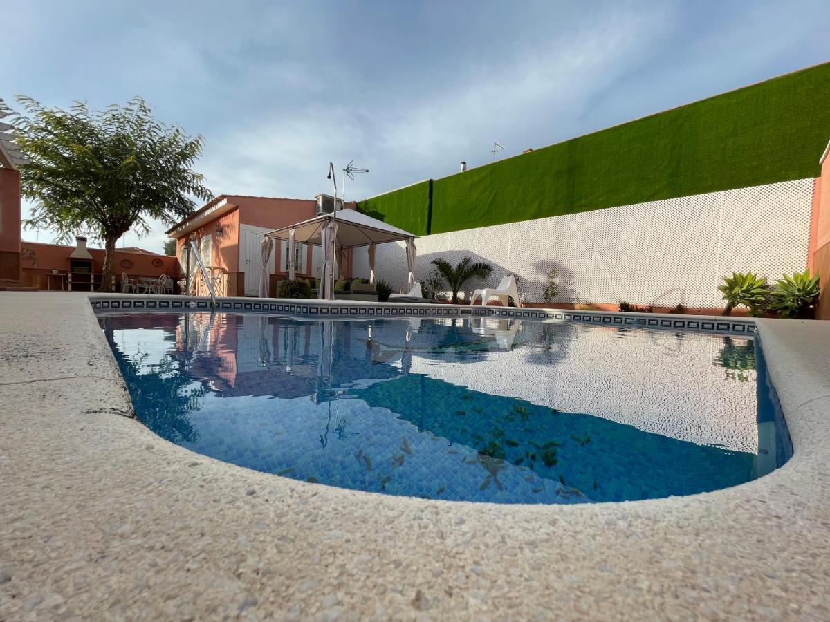 סביליה Villa Triana מראה חיצוני תמונה