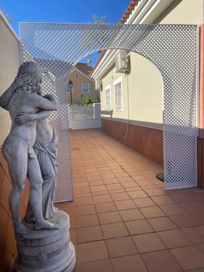 סביליה Villa Triana מראה חיצוני תמונה